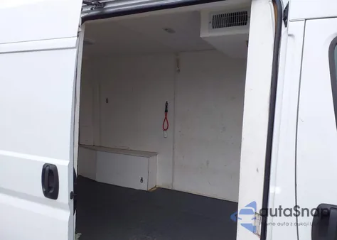 2019 Ram Promaster 1500 High Roof 136 Wb из США, поврежденный, VIN 3C6TRVBG6KE526256